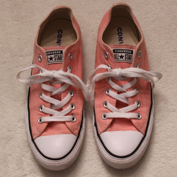Converse - Picture 1 of 4